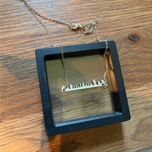 New York City Skyline Bar Necklace in Silver Tone